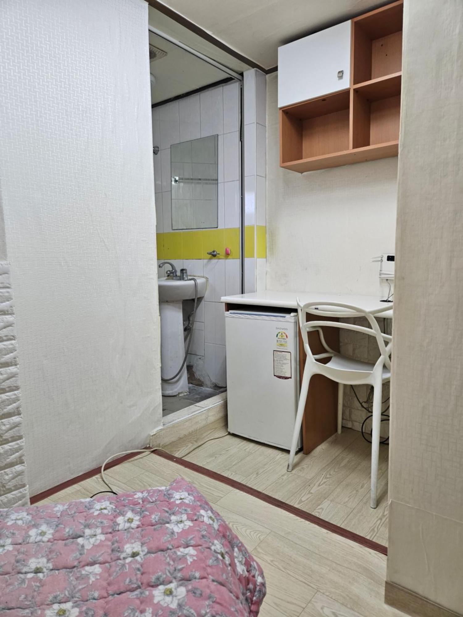 Hub House Livingtel Hostel Сеул Екстериор снимка