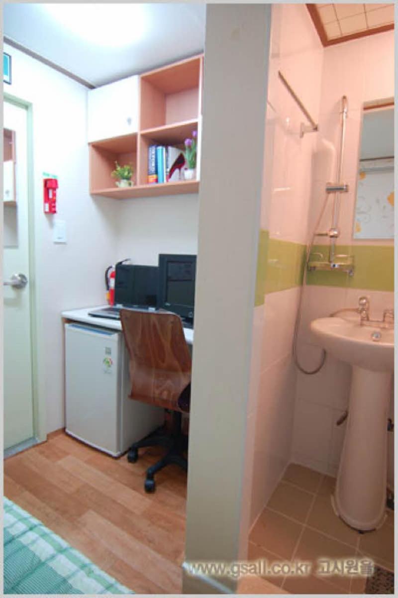 Hub House Livingtel Hostel Сеул Екстериор снимка